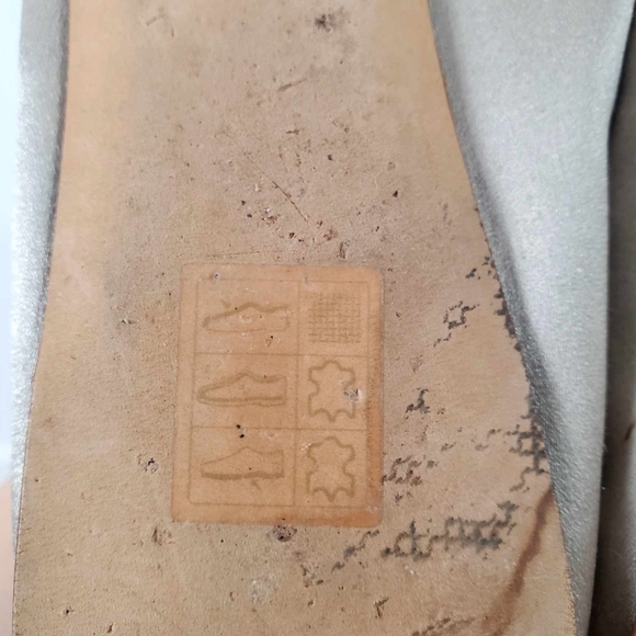 Chloe Ballerina Flats with Beautiful Hand Beading and Stones, Size 39 - Picture 9 of 12